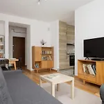 Charming For 4 People Located 650 M From The Old Town Of By Renters *