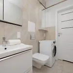 Appartement Charming For 4 People Located 650 M From The Old Town Of By Renters