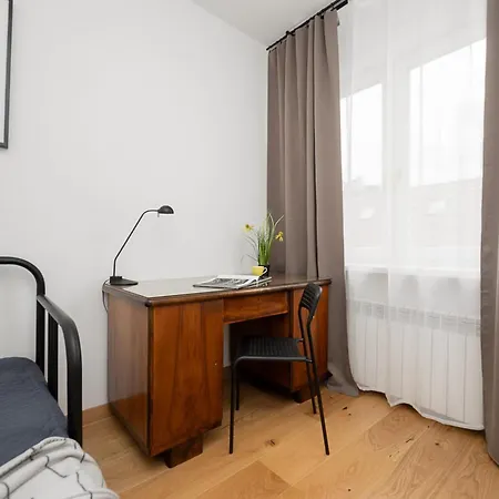 Charming For 4 People Located 650 M From The Old Town Of By Renters Warsaw