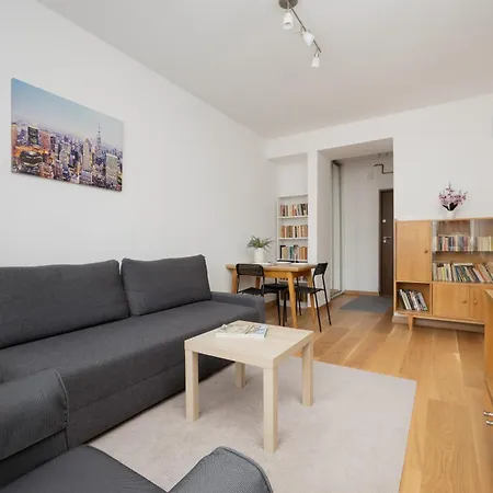 Charming For 4 People Located 650 M From The Old Town Of By Renters * Warsaw
