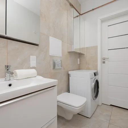 Apartament Charming For 4 People Located 650 M From The Old Town Of By Renters