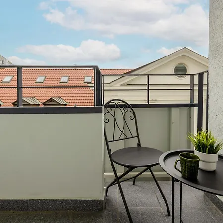 Apartment Charming For 4 People Located 650 M From The Old Town Of By Renters *